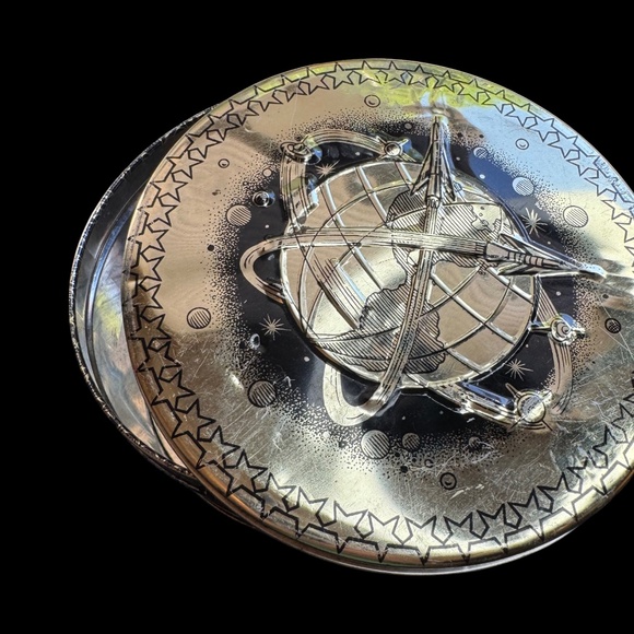 Vintage cookie Tin Spaceship Earth Planet satellite rocket - Picture 5 of 8